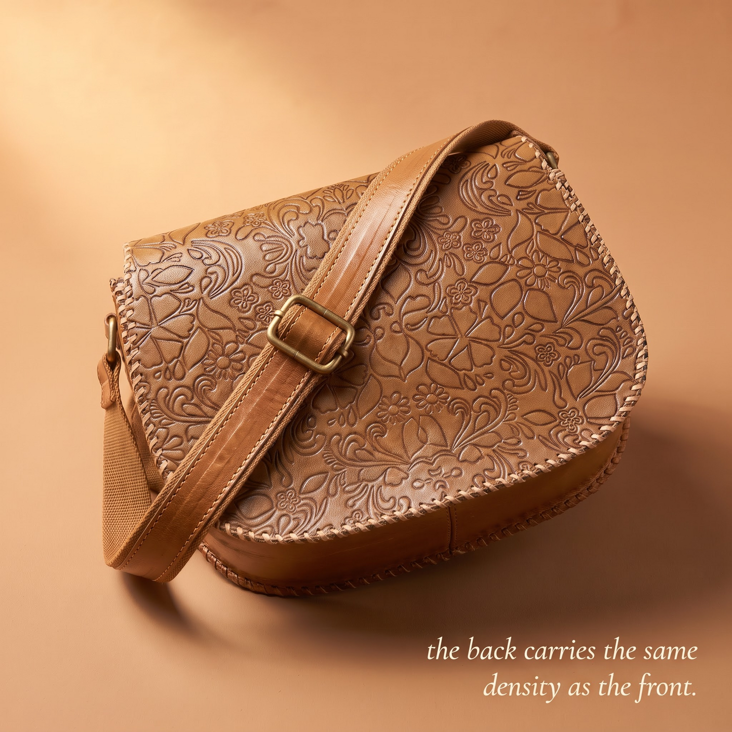 Medallion Crossbody - Desert Tan