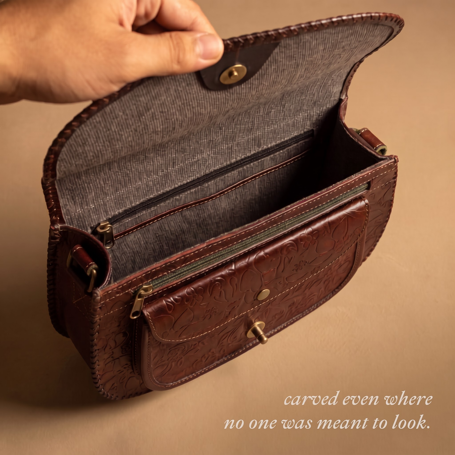 Medallion Crossbody - Oxblood