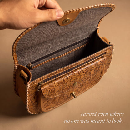 Medallion Crossbody - Desert Tan